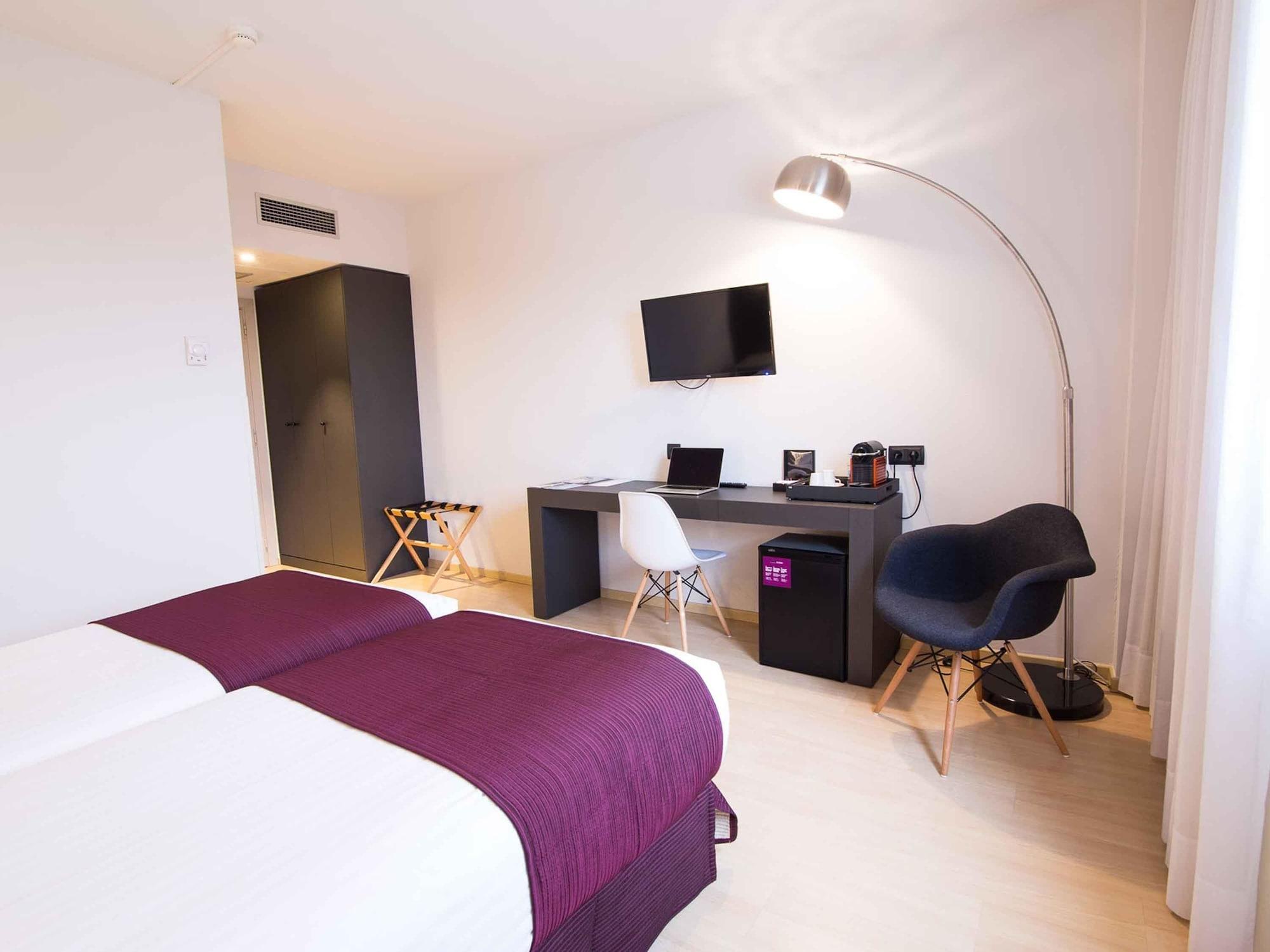 Augusta Barcelona Valles Granollers Exterior photo